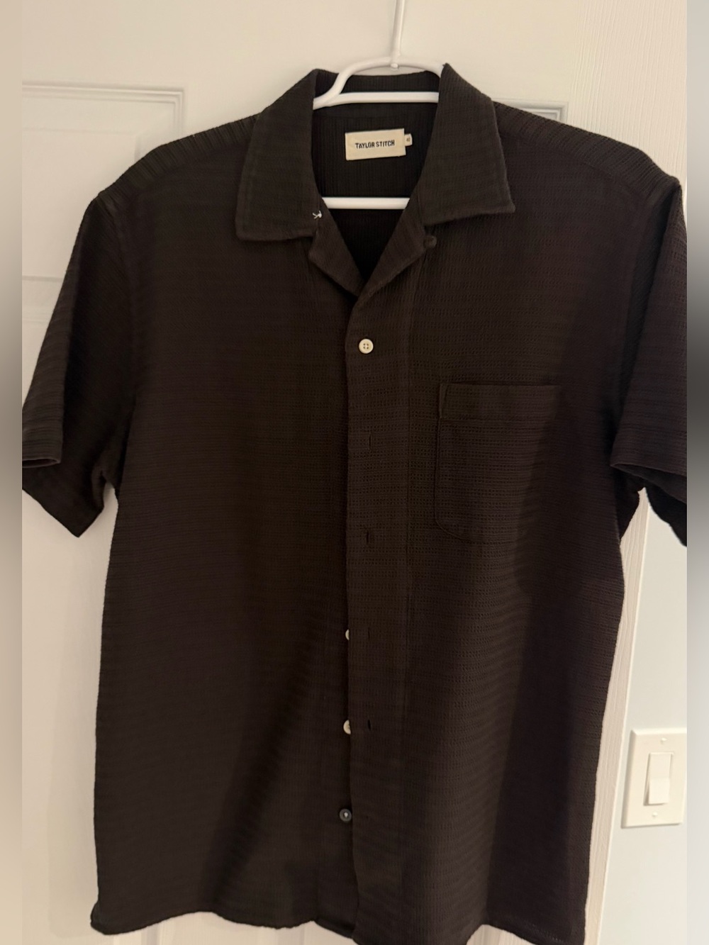 Taylor Stitch Men’s Casual Short-Sleeve Button-Down Shirt in Dark Brown